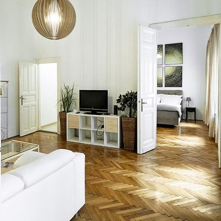 Heart Of The City, Entire Very Big Apartment Βουδαπέστη Εξωτερικό φωτογραφία