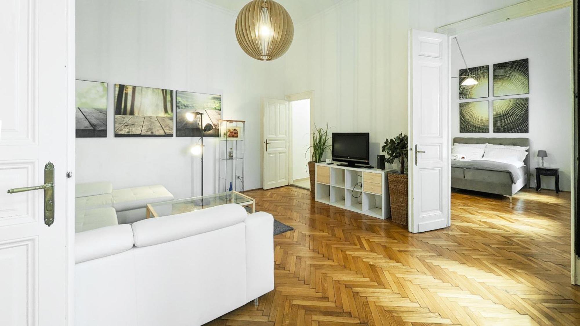 Heart Of The City, Entire Very Big Apartment Βουδαπέστη Εξωτερικό φωτογραφία