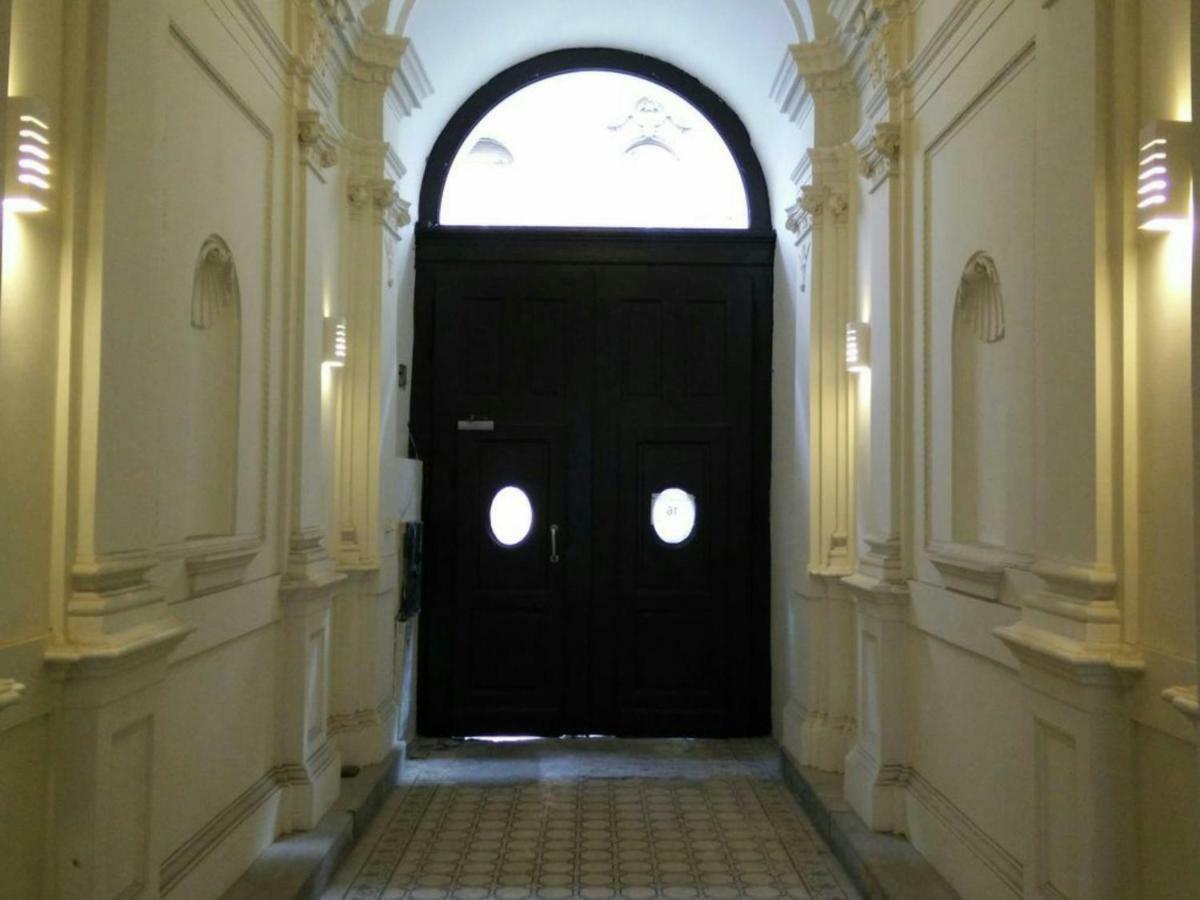 Heart Of The City, Entire Very Big Apartment Βουδαπέστη Εξωτερικό φωτογραφία