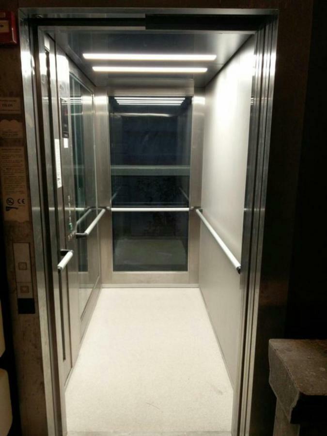 Heart Of The City, Entire Very Big Apartment Βουδαπέστη Εξωτερικό φωτογραφία